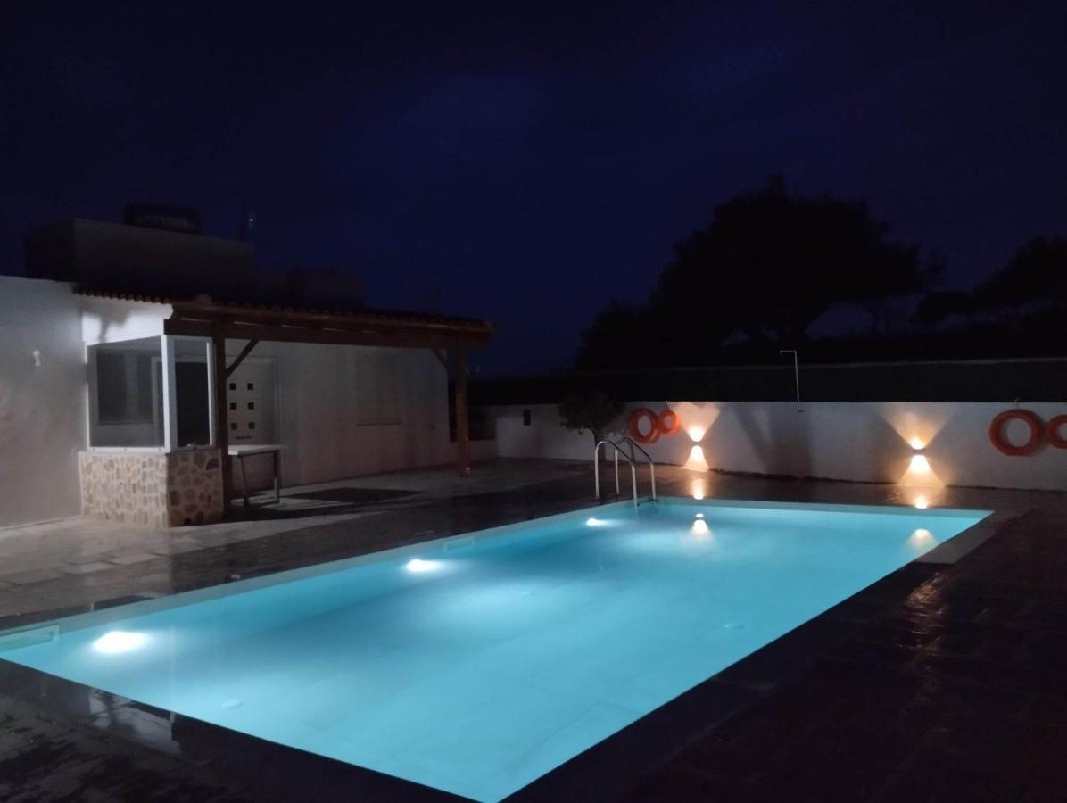 George Sea View With Pool - *