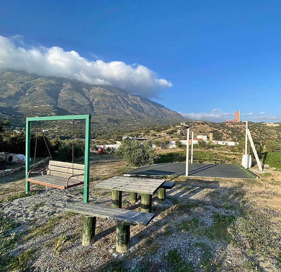 Holiday home George Sea View With Pool -