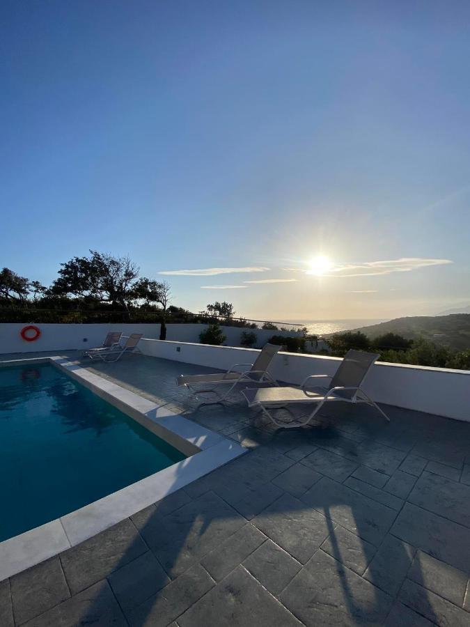 George Sea View With Pool - Holiday home